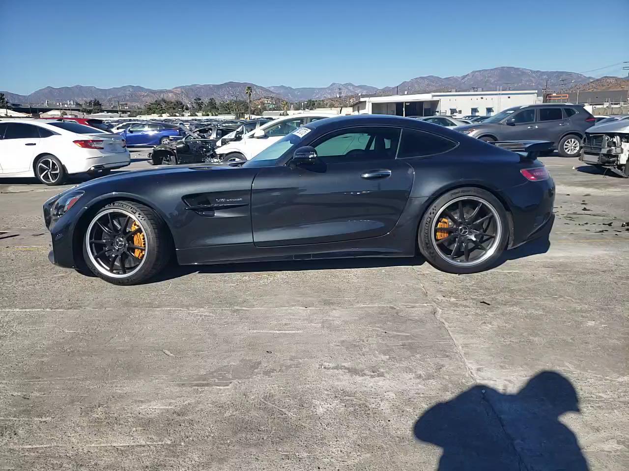 Фото: WDDYJ7KA1JA017258