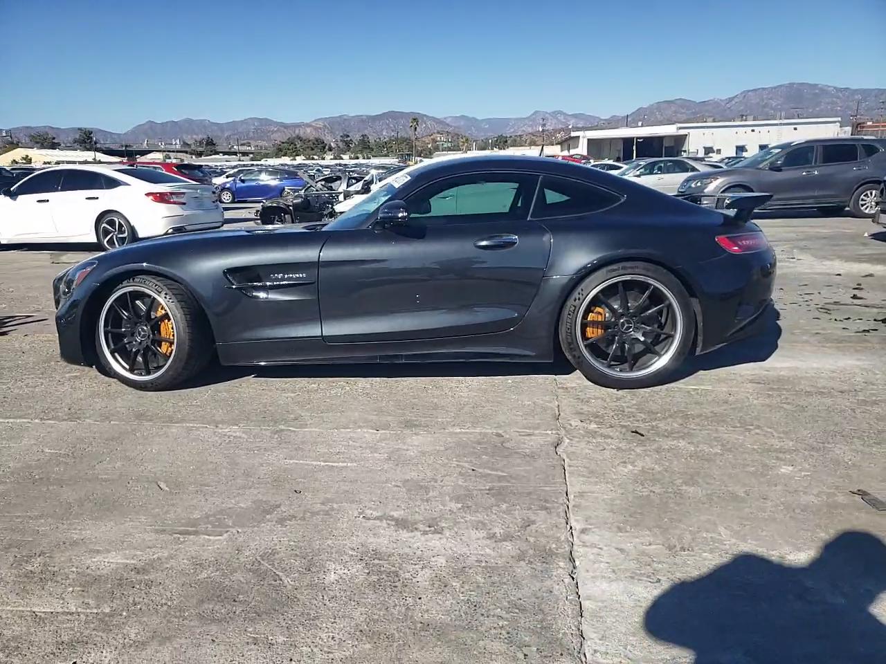 Фото: WDDYJ7KA1JA017258