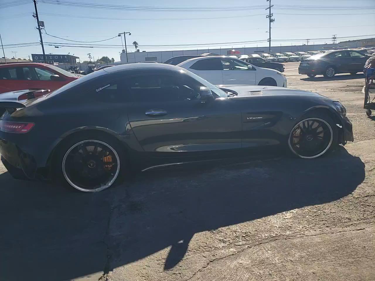 Фото: WDDYJ7KA1JA017258