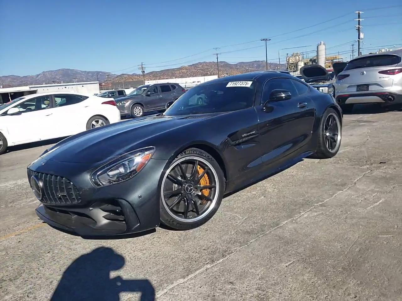 Фото: WDDYJ7KA1JA017258