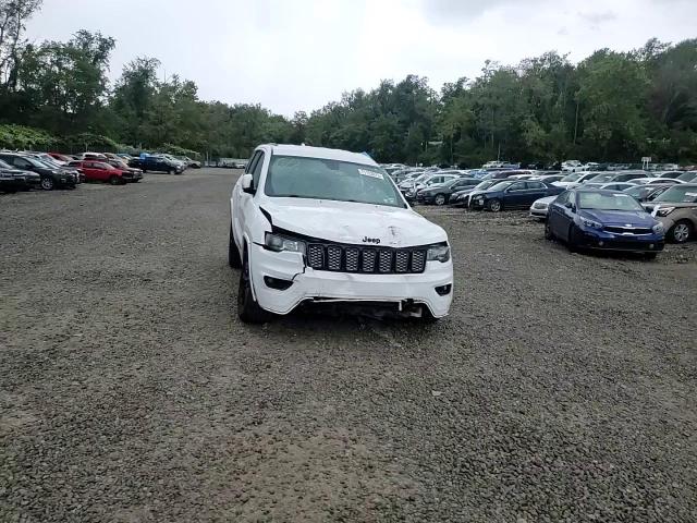 2017 Jeep Grand Cherokee Laredo VIN: 1C4RJFAG2HC861905 Lot: 71153075