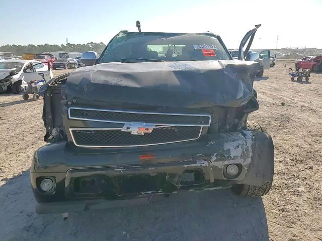 2008 Chevrolet Tahoe C1500 VIN: 1GNFC13098R154157 Lot: 81831325