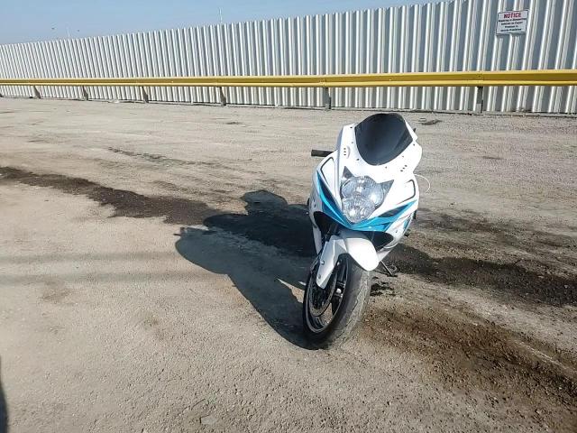 2011 Suzuki Gsx-R600 VIN: JS1GN7FA2B2101194 Lot: 81441545