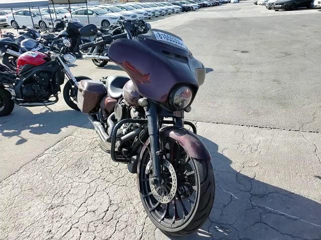 2018 Harley-Davidson Flhxs Street Glide Special VIN: 1HD1KRC32JB622905 Lot: 81055355