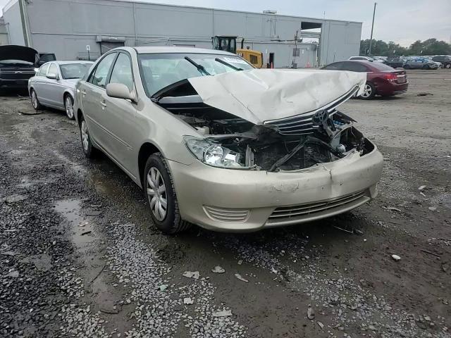 2005 Toyota Camry Le VIN: 4T1BE32K15U021851 Lot: 81819615