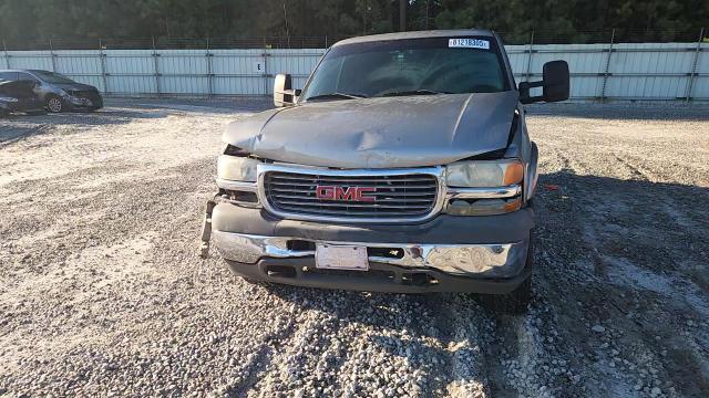 2002 GMC Sierra C2500 Heavy Duty VIN: 1GTHC23U72F194353 Lot: 81218305