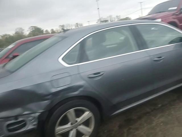 2013 Volkswagen Passat Se VIN: 1VWBH7A33DC127121 Lot: 81652825