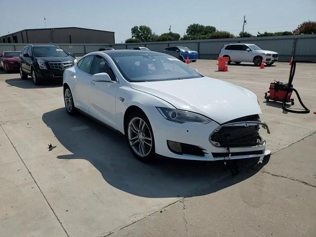 2016 Tesla Model S VIN: 5YJSA1E16GF128283 Lot: 71846275