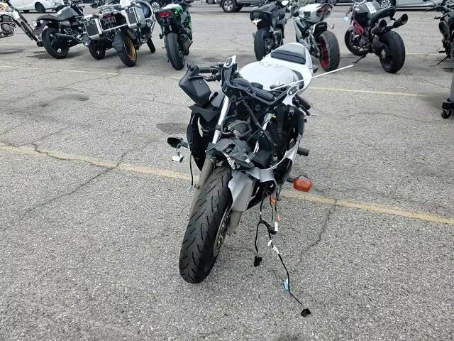 2003 Honda Cbr600 F4 VIN: JH2PC35183M400076 Lot: 81838575