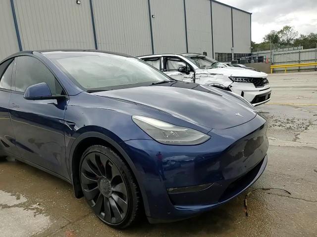 2022 Tesla Model Y VIN: 7SAYGDEFXNF530846 Lot: 82090105