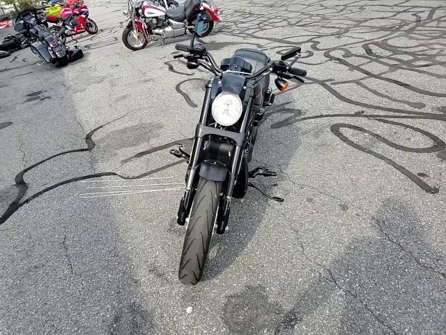 2013 Harley-Davidson Vrscdx Night Rod Special VIN: 1HD1HHH11DC804013 Lot: 81391775