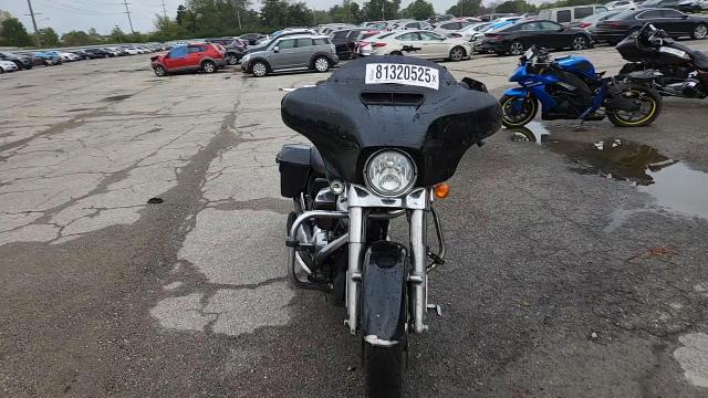 2019 Harley-Davidson Flhx VIN: 1HD1KBC13KB682280 Lot: 81320525