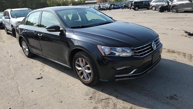 2018 Volkswagen Passat S VIN: 1VWAA7A39JC008372 Lot: 81704105