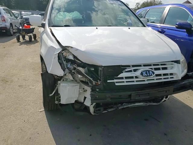 2009 Kia Sedona Ex VIN: KNDMB233696310497 Lot: 81181485