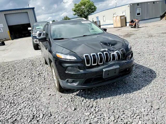 2016 Jeep Cherokee Latitude VIN: 1C4PJMCB1GW330396 Lot: 71269665