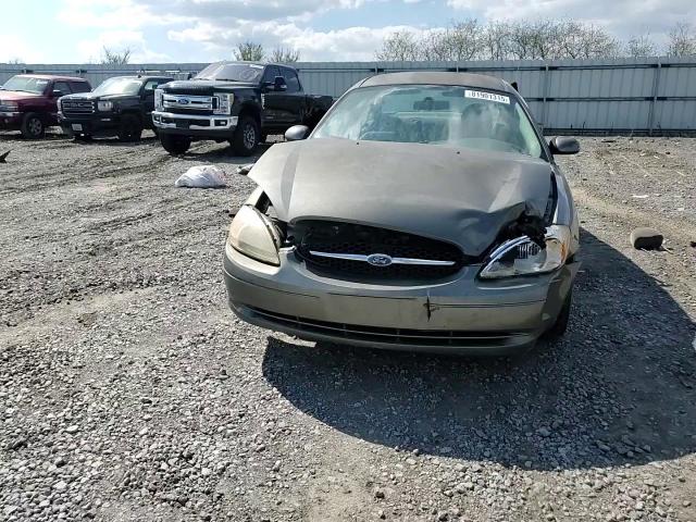 2005 Ford Taurus VIN: 1FAFP55243A219299 Lot: 81901315