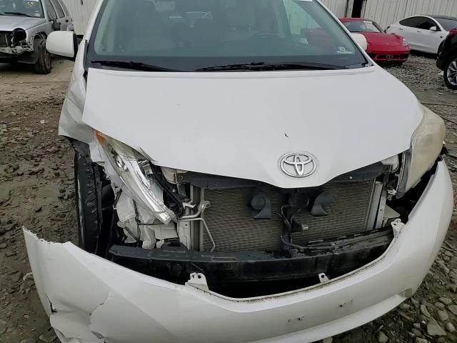 2015 Toyota Sienna Xle VIN: 5TDYK3DC2FS677219 Lot: 84461515