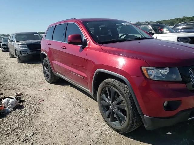 2012 Jeep Grand Cherokee Laredo VIN: 1C4RJFAT0CC334984 Lot: 81847895