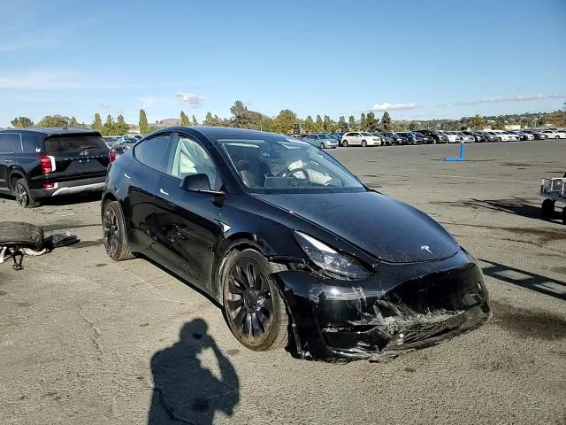 2023 Tesla Model Y VIN: 7SAYGDEF8PF762980 Lot: 80405965