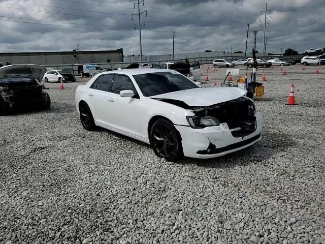 2021 Chrysler 300 S VIN: 2C3CCABG3MH546026 Lot: 81740995