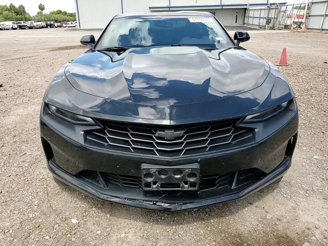 2021 Chevrolet Camaro Ls VIN: 1G1FB1RX8M0142184 Lot: 81690585