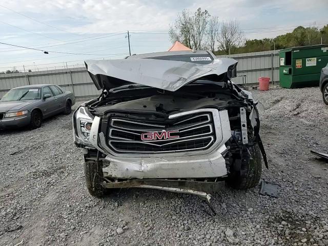 2019 GMC Yukon Xl C1500 Slt VIN: 1GKS1GKCXKR319818 Lot: 83860995