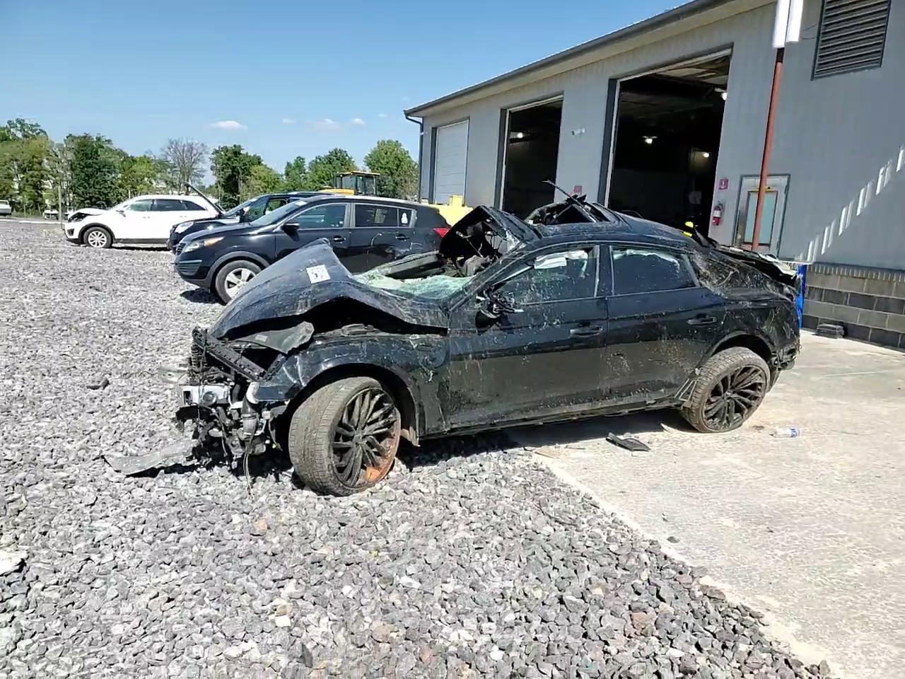 Фото: WUAAWCF54MA901012