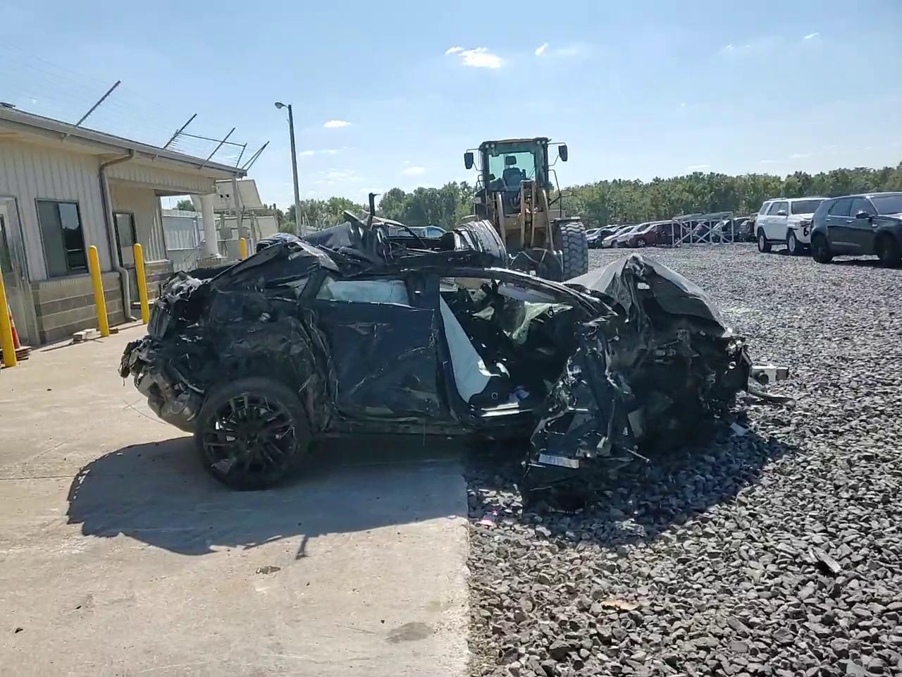 Фото: WUAAWCF54MA901012