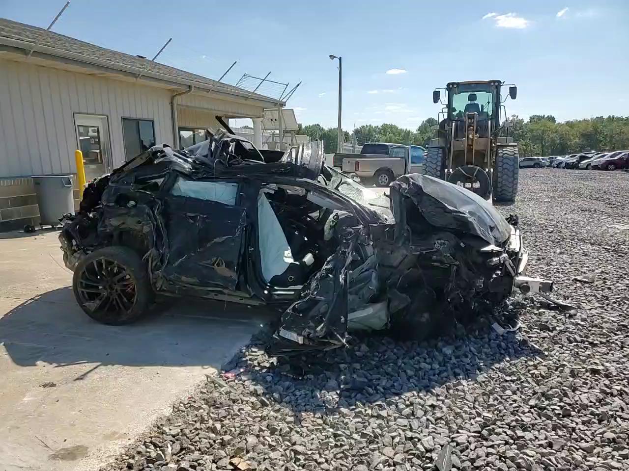 Фото: WUAAWCF54MA901012