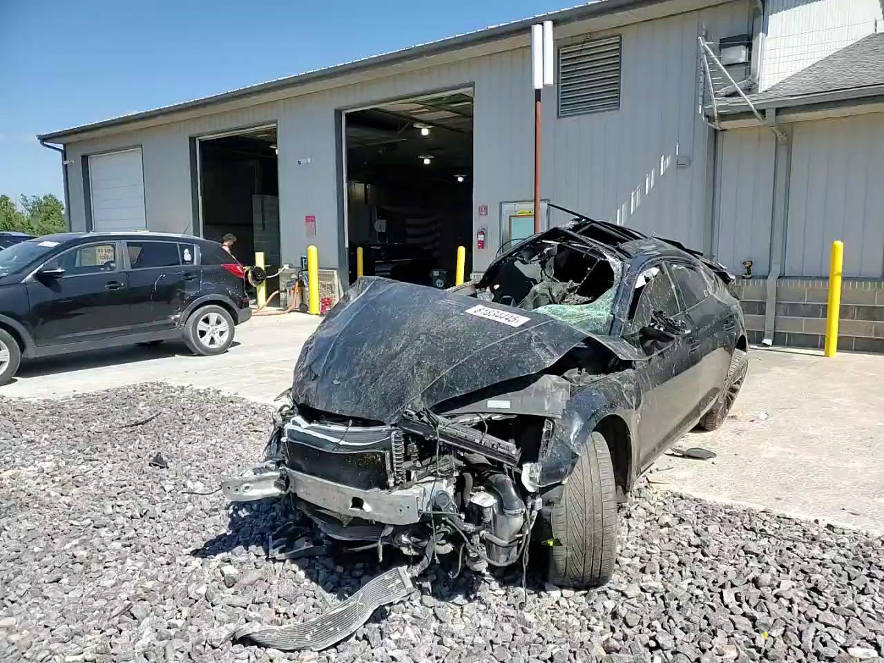 Фото: WUAAWCF54MA901012