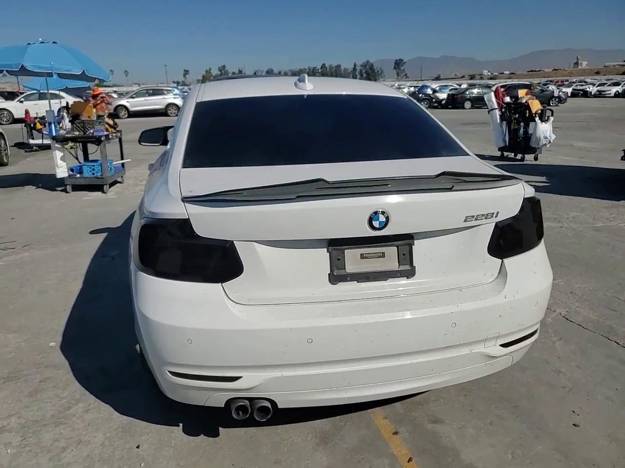 Фото: WBA1F5C56EVV99551