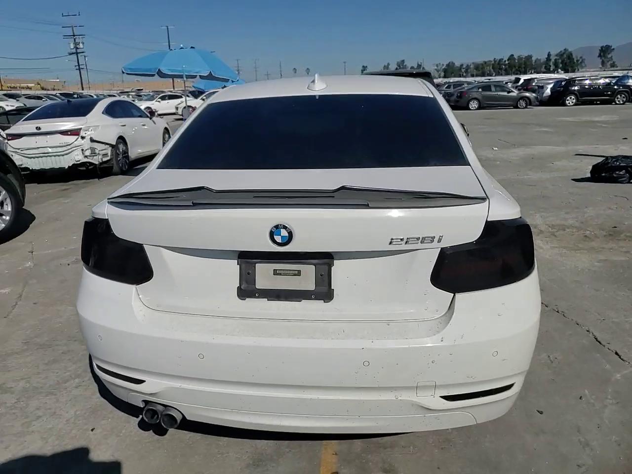 Фото: WBA1F5C56EVV99551