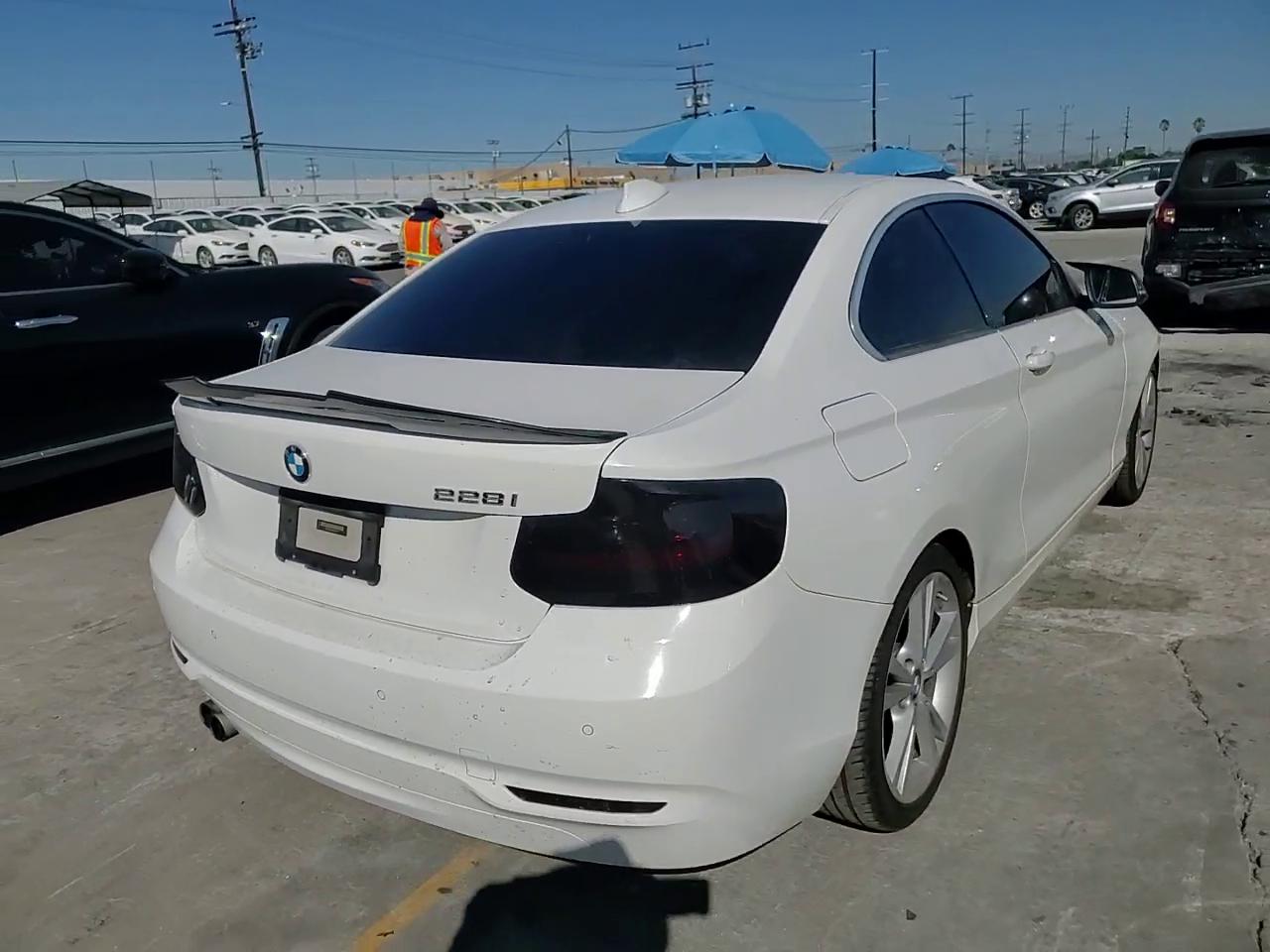 Фото: WBA1F5C56EVV99551