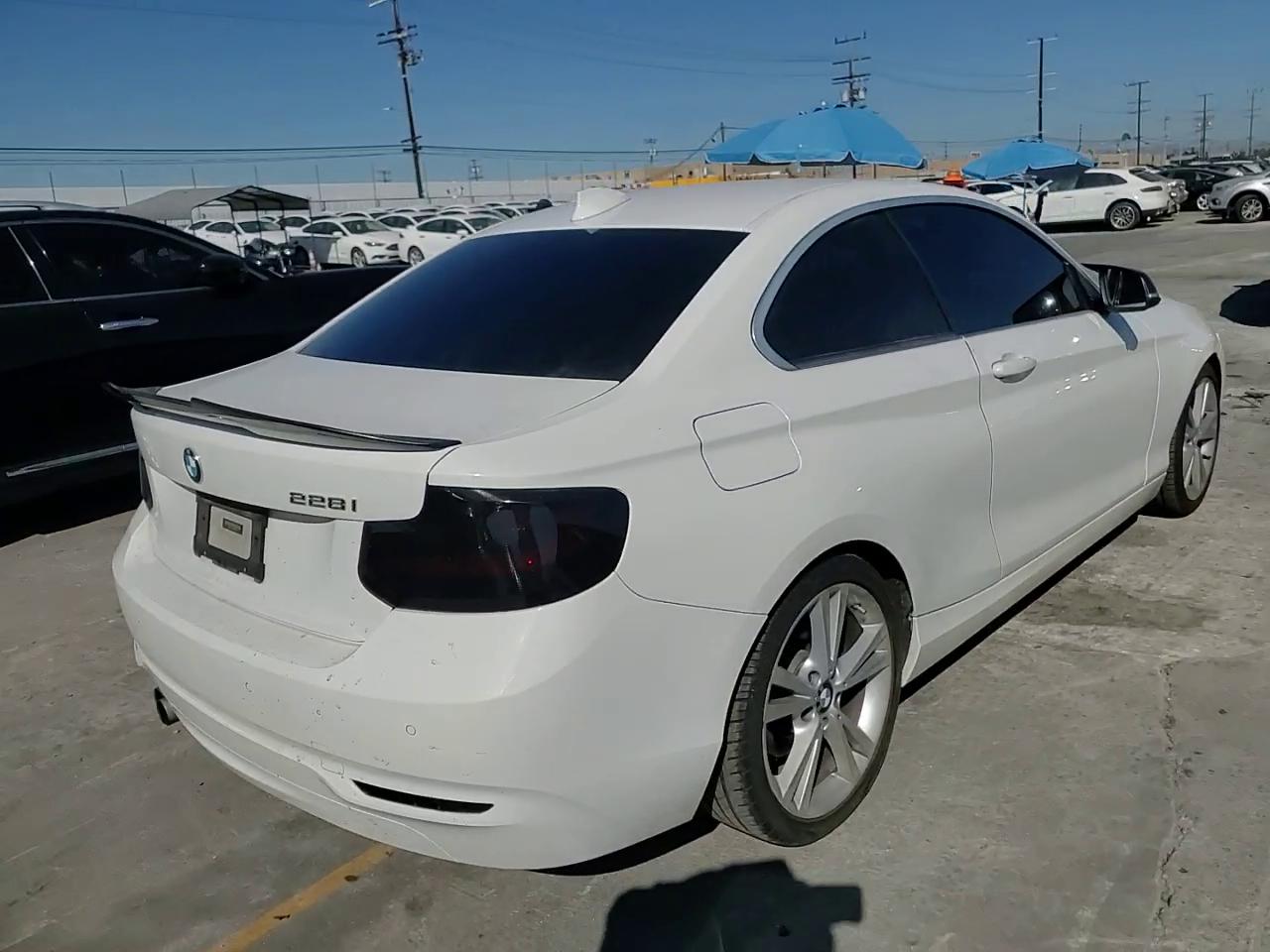 Фото: WBA1F5C56EVV99551