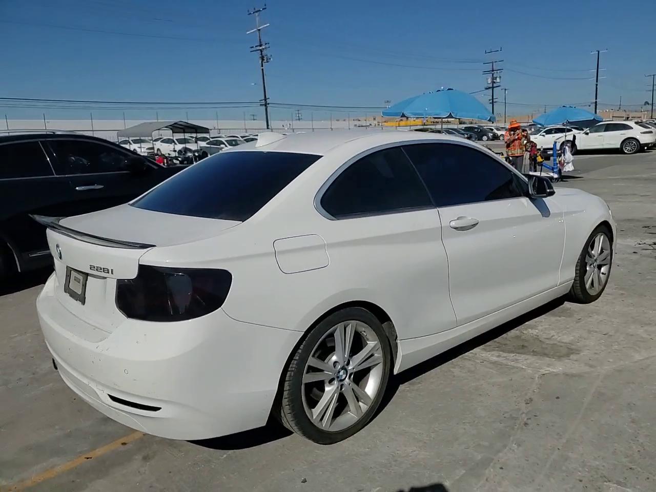 Фото: WBA1F5C56EVV99551