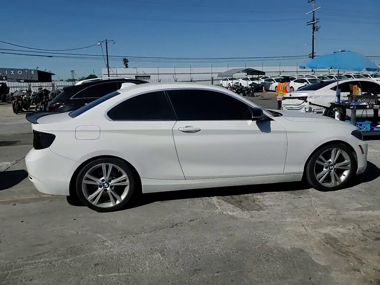 Фото: WBA1F5C56EVV99551