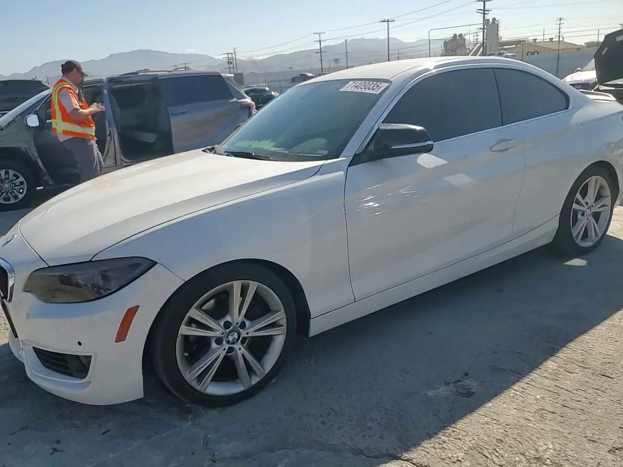 Фото: WBA1F5C56EVV99551