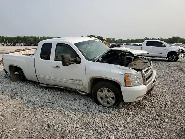 2011 Chevrolet Silverado K1500 Lt VIN: 1GCRKSE26BZ145095 Lot: 71252195