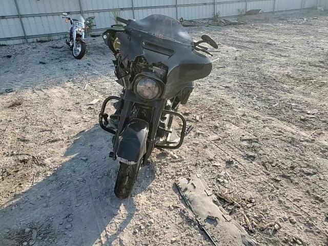 2018 Harley-Davidson Flhxs Street Glide Special VIN: 1HD1KRC19JB686356 Lot: 81160705