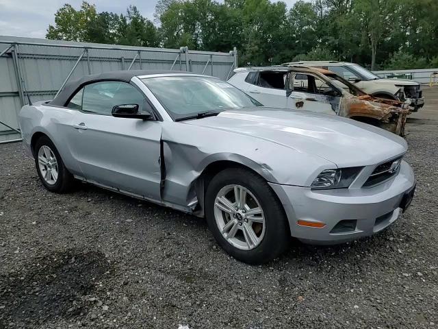 2013 Ford Mustang VIN: 1ZVBP8EM4D5252323 Lot: 81827725