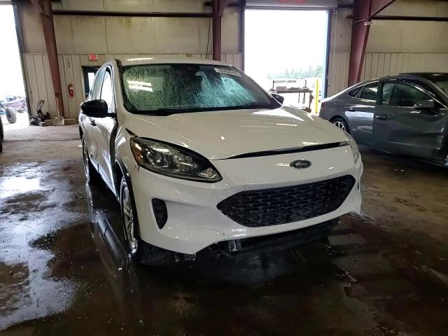 2022 Ford Escape S VIN: 1FMCU9F68NUA38993 Lot: 80866485