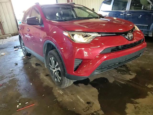 2017 Toyota Rav4 Le VIN: JTMBFREVXHJ122256 Lot: 81489365
