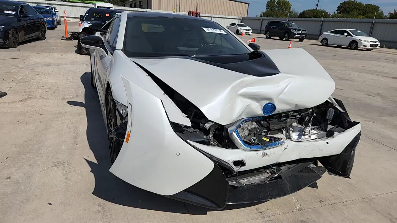 Фото: WBY2Z2C56FV391411