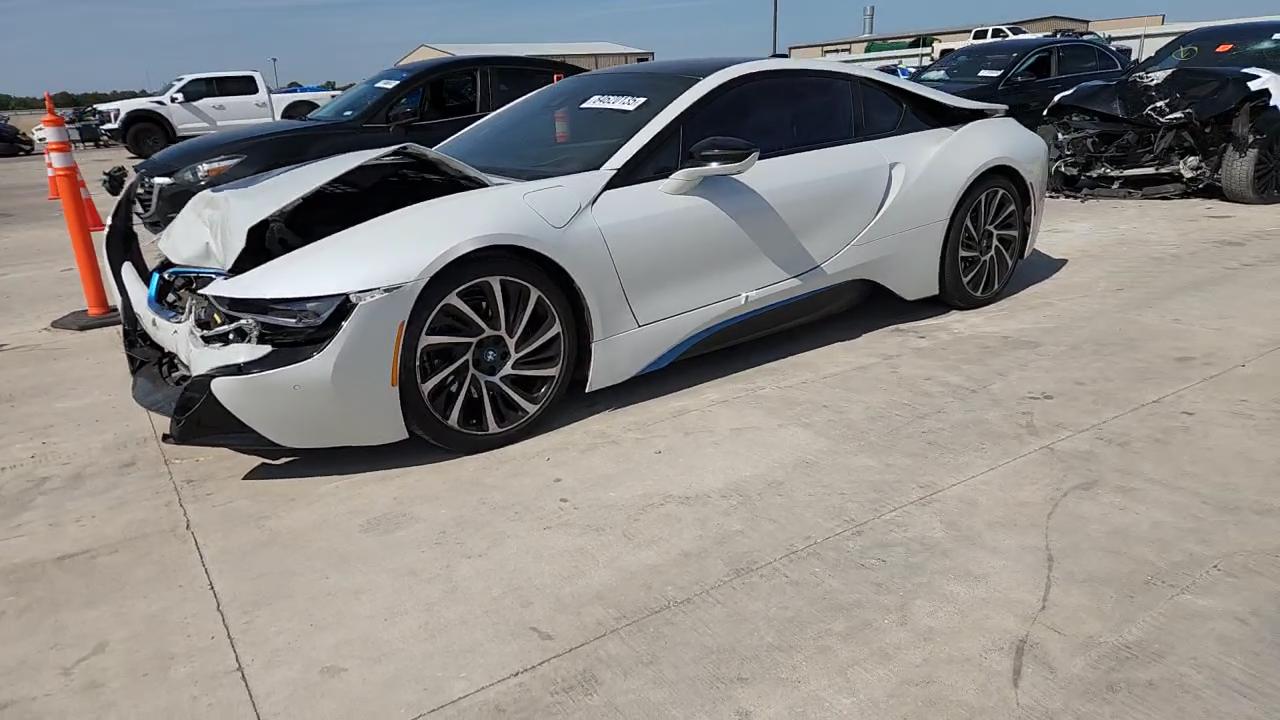 Фото: WBY2Z2C56FV391411