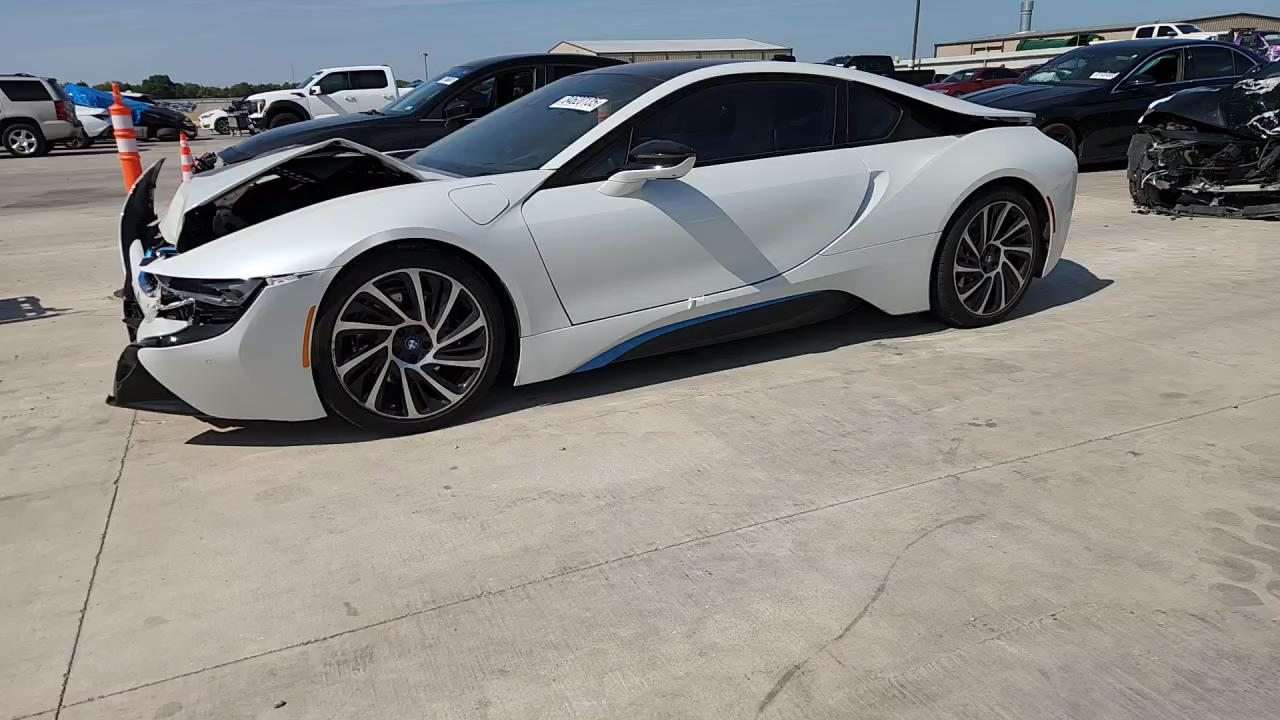 Фото: WBY2Z2C56FV391411