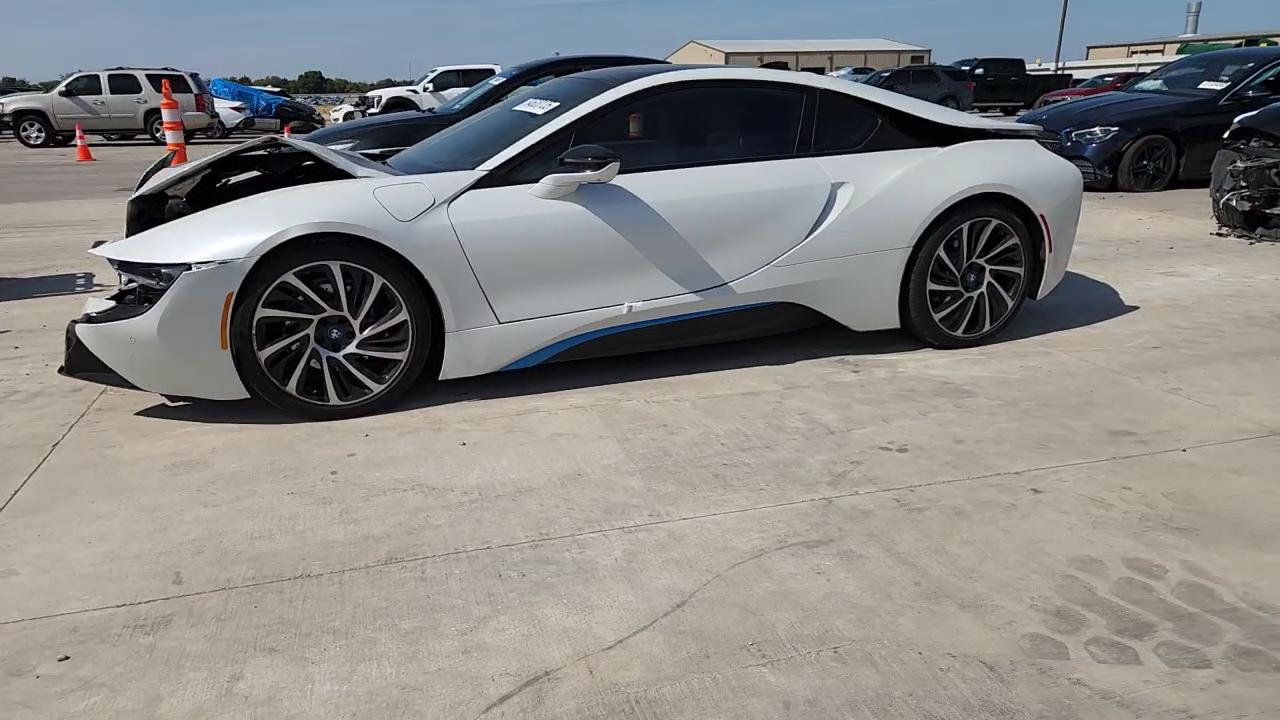 Фото: WBY2Z2C56FV391411