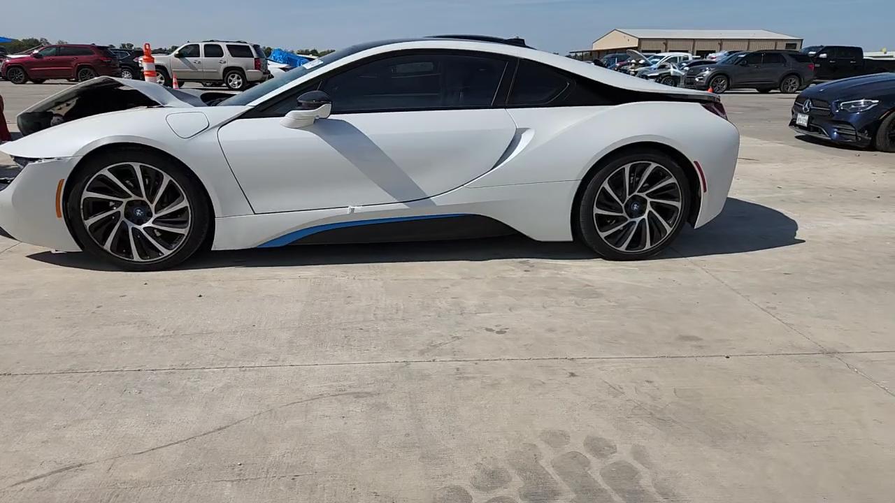 Фото: WBY2Z2C56FV391411