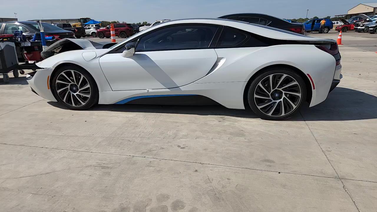 Фото: WBY2Z2C56FV391411