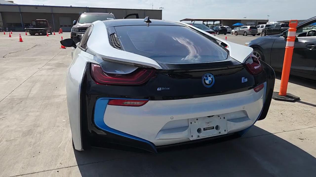 Фото: WBY2Z2C56FV391411