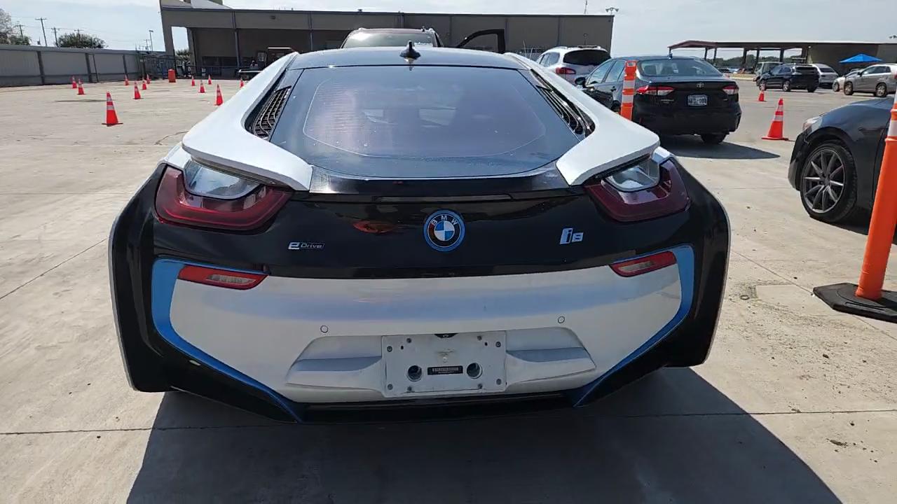 Фото: WBY2Z2C56FV391411